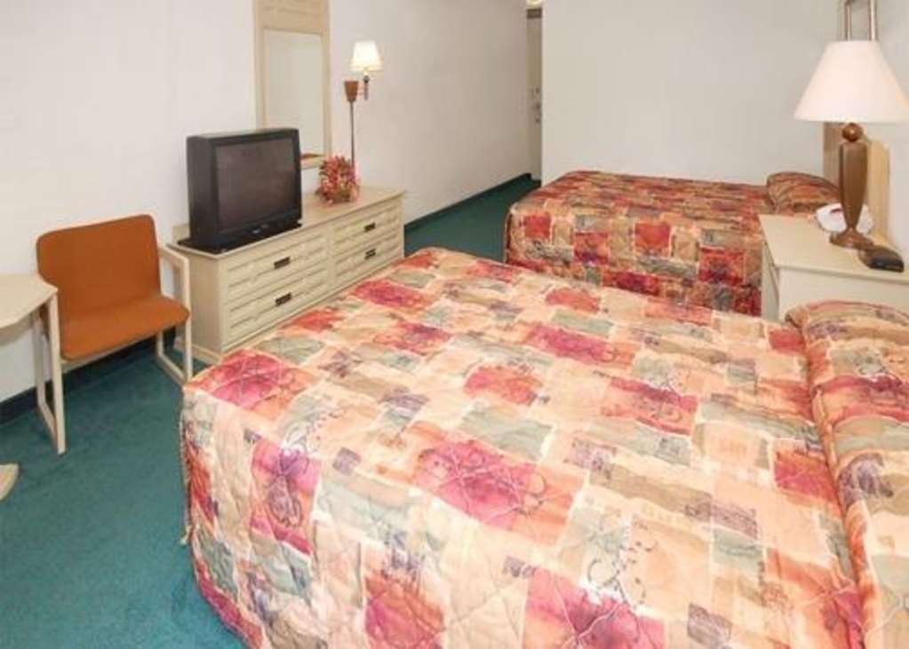 Econo Lodge Corinth Habitación foto
