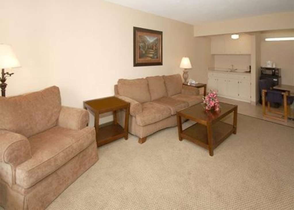 Econo Lodge Corinth Habitación foto