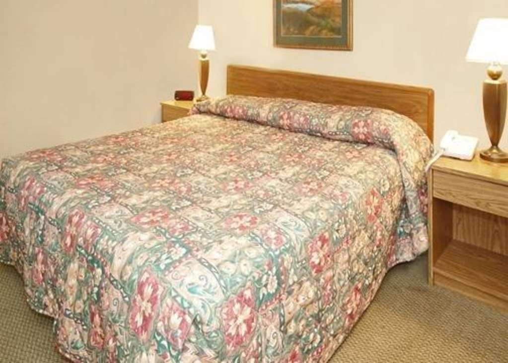 Econo Lodge Corinth Habitación foto